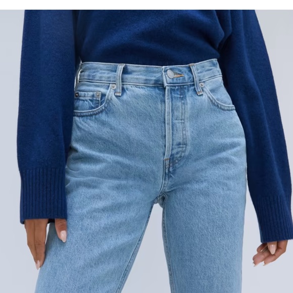 Everlane 90s Cheeky Jeans - Picture 4 of 11